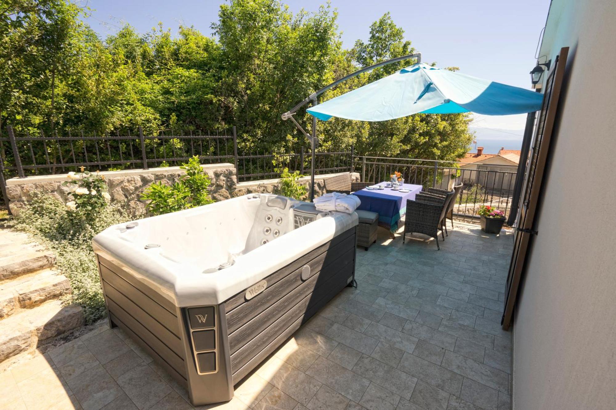 Riviera Blue Apartments With Seaview, Private Whirlpools And Parking Near Opatija Opric Экстерьер фото